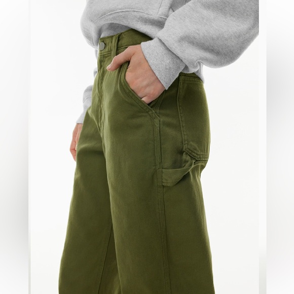 Aritzia Green Straight Leg Pants - Picture 4 of 12